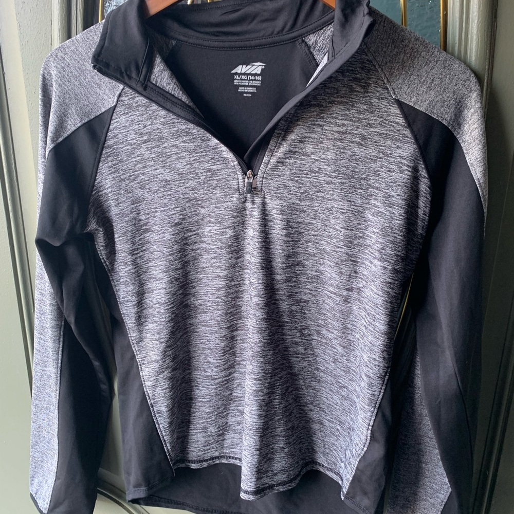 Black and Gray Pull Over